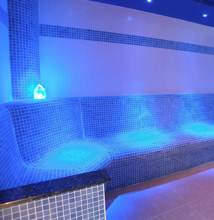 steam-room-tiled-commercial-bespoke-6.jpg