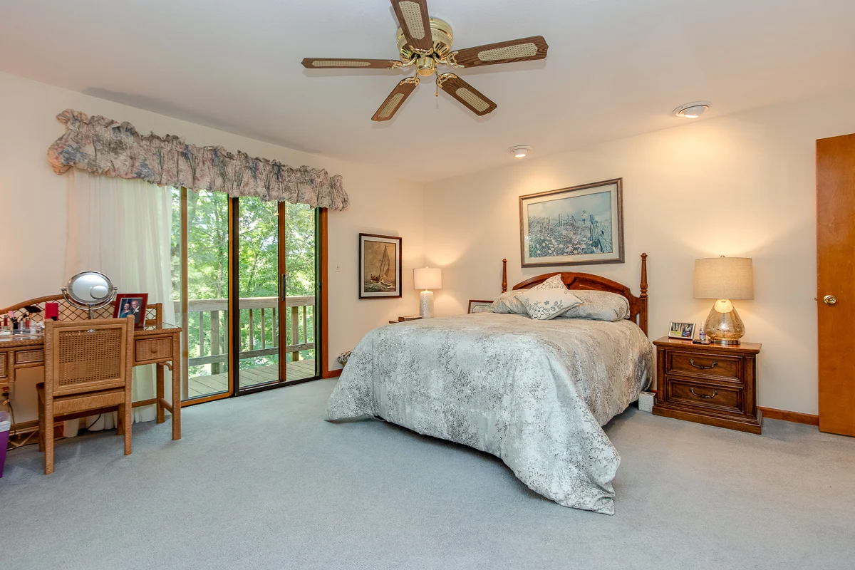 8301 Arapaho Trail SE — Romanowski Homes