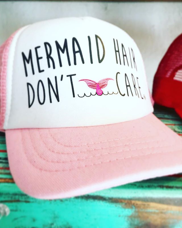 Mermaid hair!! Don&rsquo;t care!!! #kidshats #gromsquad #labohemiaboutique #shopnow #allsizes #pink or #blue #todossantos #shop #thingstodointodos