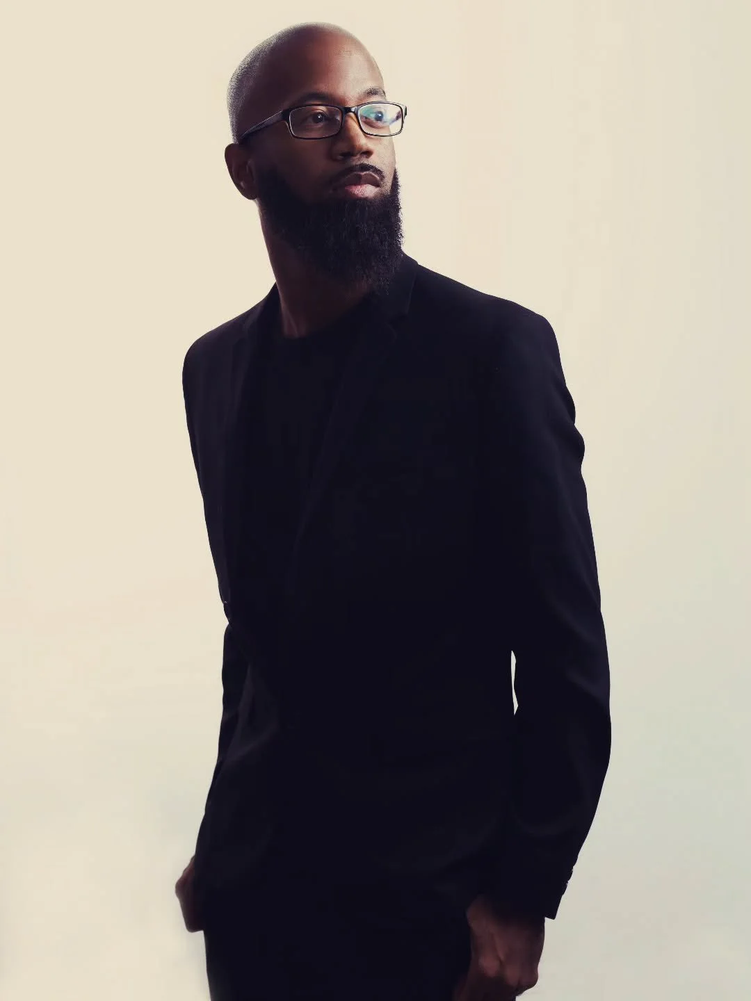 Looking like im about to speak at a tech conference or something. #emissaryuly #musiccreator