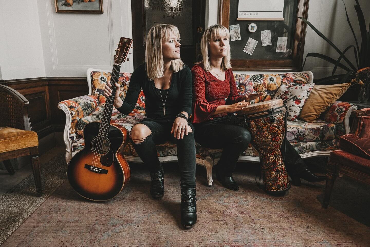 The amazingly talented Ashley and Brittany Thomas have recorded some new originals and they are up on the site! Check it out! Link in Bio 🎶🎵🎤 @ashandbrittmusic @amt_1987 @bthomas0112