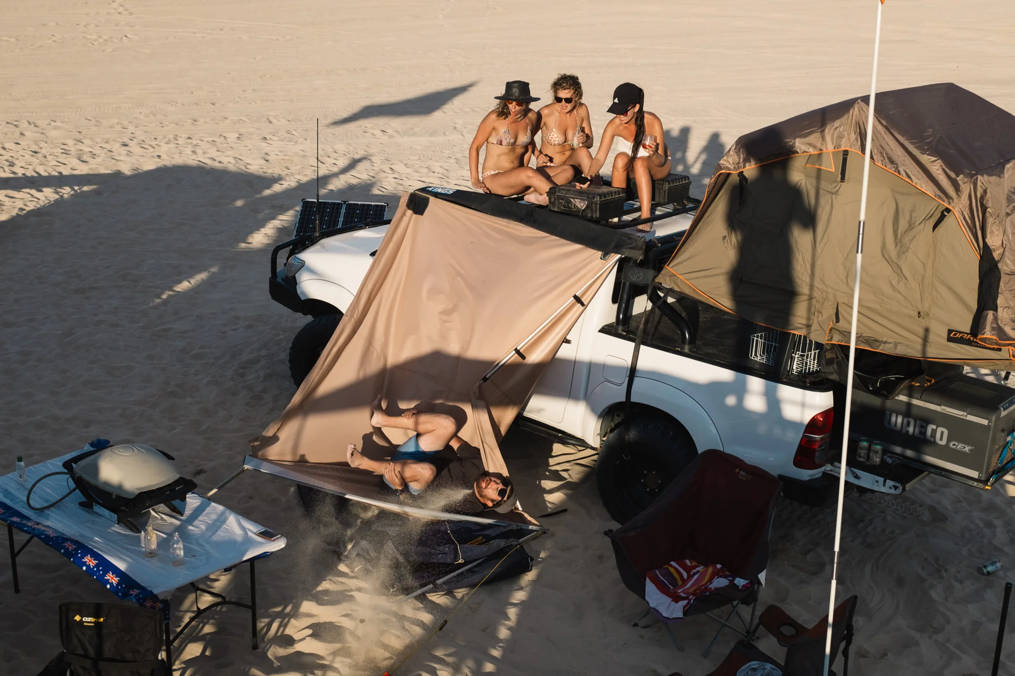 Robe_Sidetracked-73.jpg