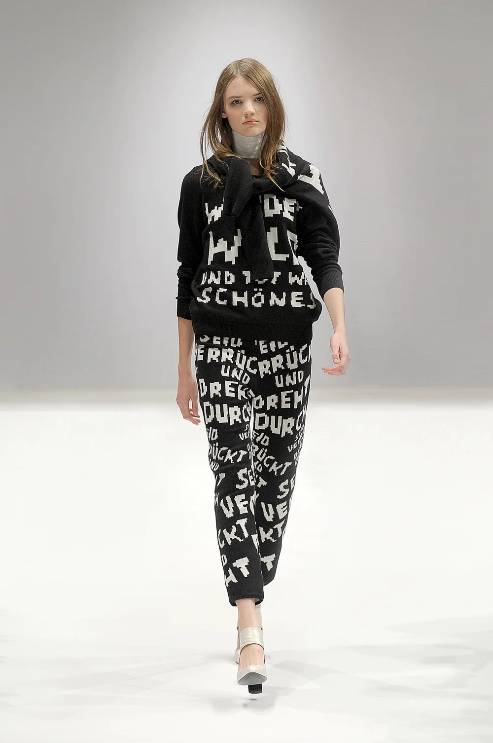FW14_Lala Berlin_Catwalk_2.jpg