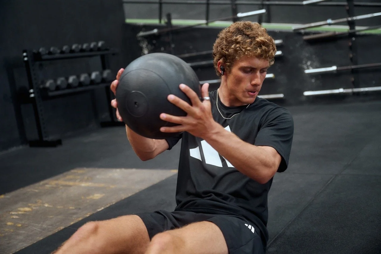 SS24_CCM_TRAINING_ALL_GYM_MALE_HERO_Q1_OF01_FB_0819-V2preview Large.jpeg