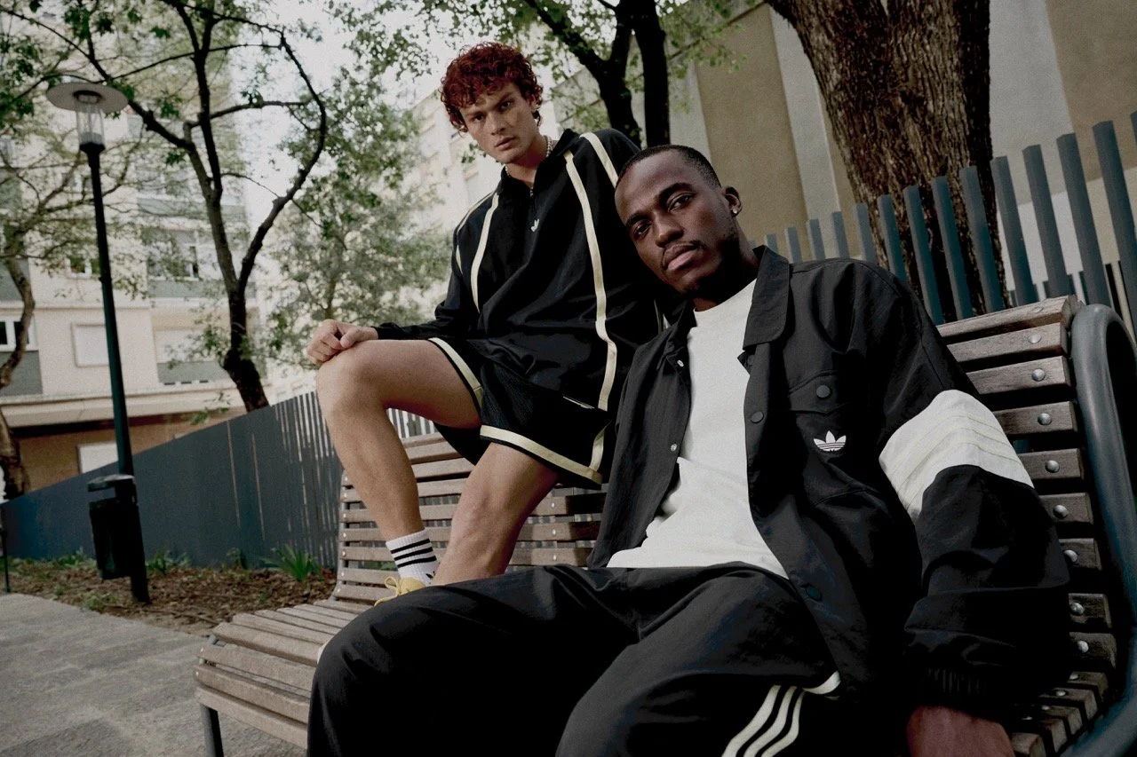 SS24_CCM_BASKETBALL_RIVALRY_GROUP_HERO_Q2_OF57+OF58+OF59_DJ_0002-V5preview Large.jpeg