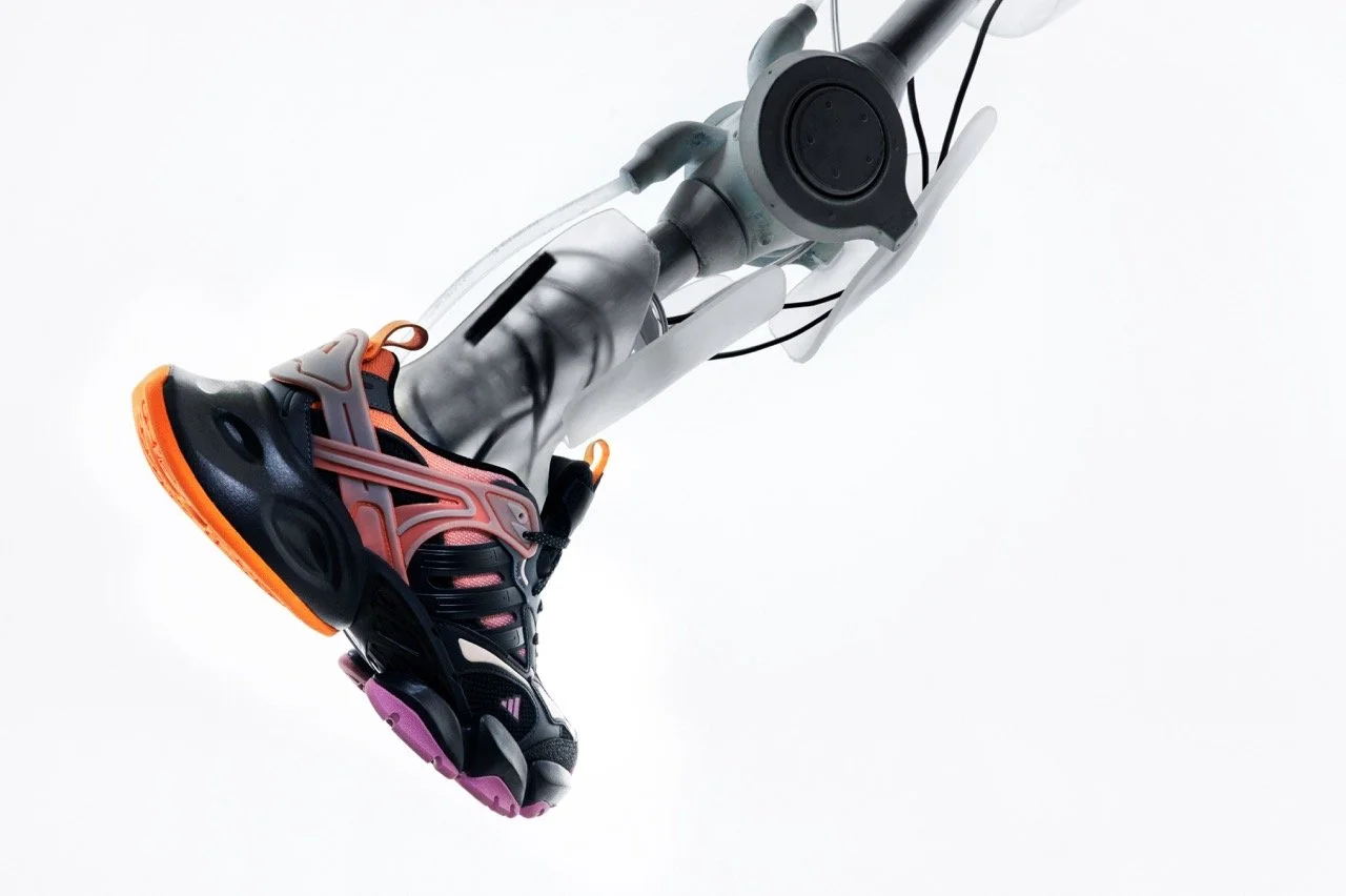 SS24_SPORTSWEAR_FUTURE_OF_STYLE_JP5765_OFF_MODEL_02 Large.jpeg