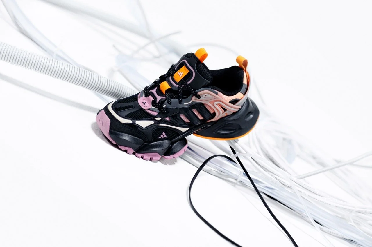 SS24_SPORTSWEAR_FUTURE_OF_STYLE_JP5765_OFF_MODEL_01 Large.jpeg