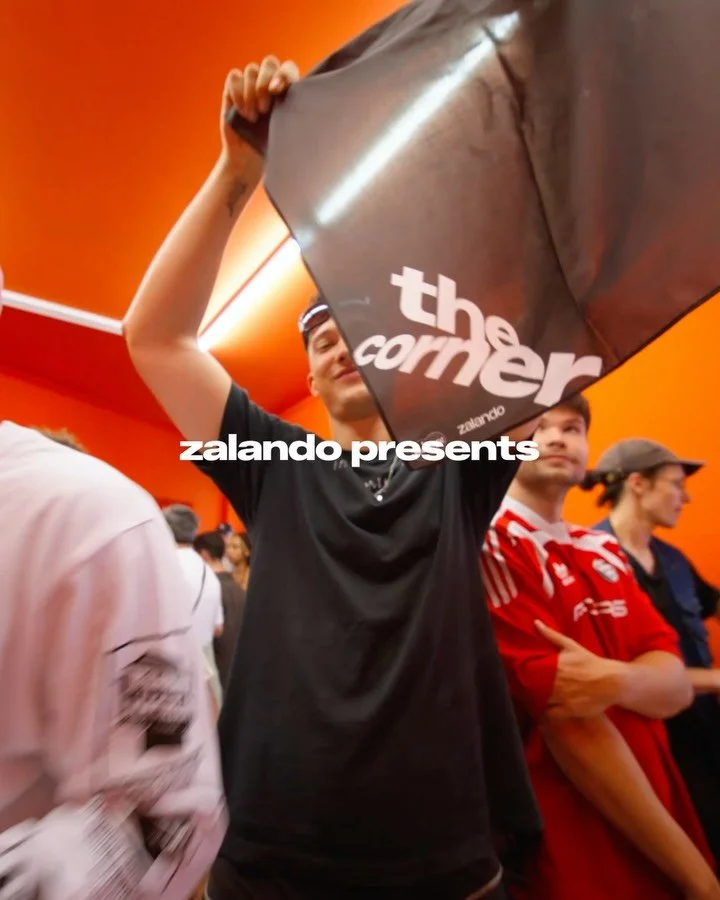 📍 @hvw8gallery became the hotspot this July.
From hands-on workshops with Jada, Milena Zara, Matan, Tim Lindacher &amp; Can Demirezen, to live sets from Shy Girl, Dreamcastmoe &amp; Ace Tee &mdash; plus bites from Tokyo Gohan, Romeo&rsquo;s, and Tin