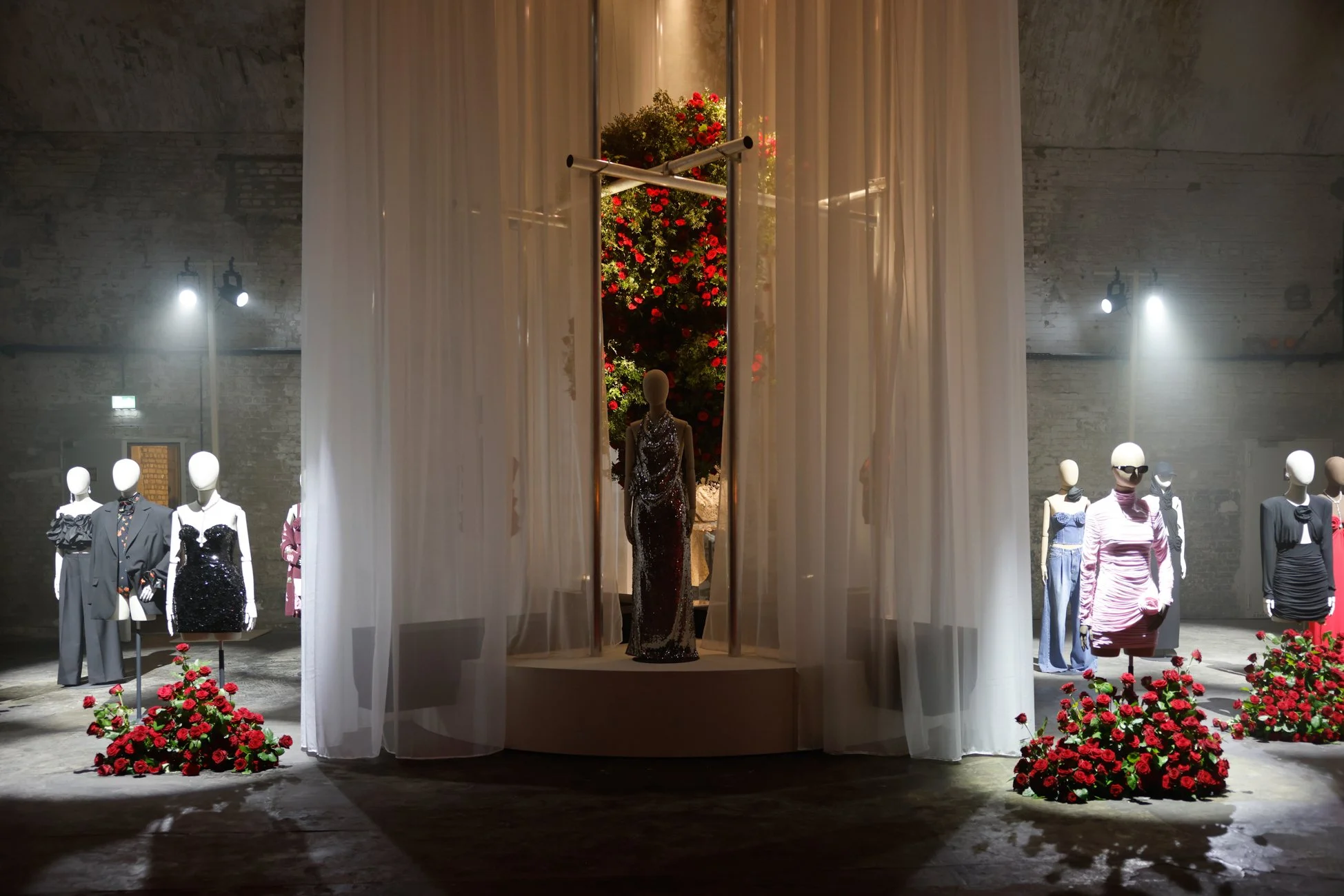 MAGDA BUTRYM HM__G3A5223_1_1.jpg