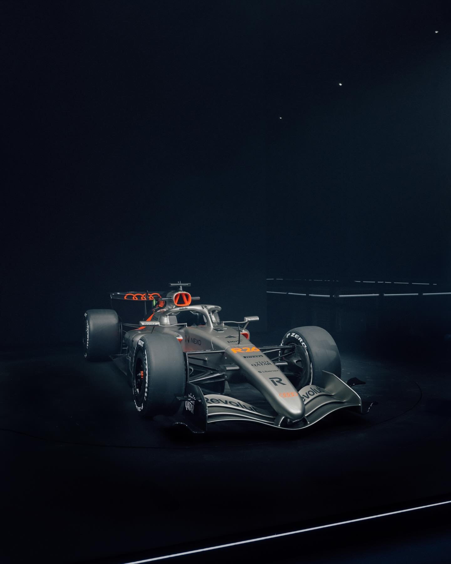 THE REVEAL 🏎️

SIGHT: The RS26 silhouette cutting through the haze. With the cleanest livery design.
SOUND: The roar of the RS26. A new frequency for Berlin.
FEEL: carbon fiber, rubber and cold concrete.
EXPERIENCE: @audif1 enters the Formula 1 circ