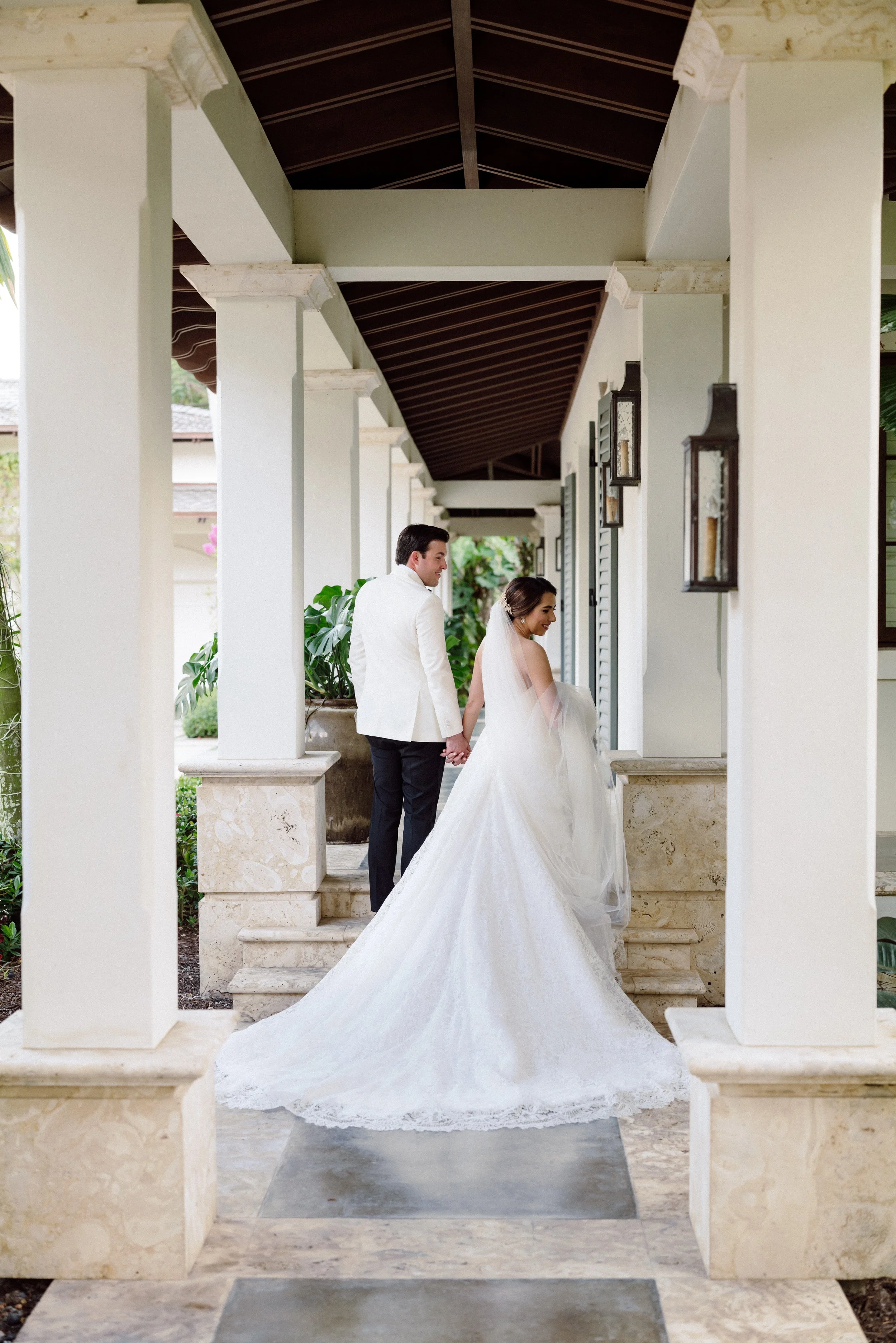 Sophia &amp; Andres | Classic Romance