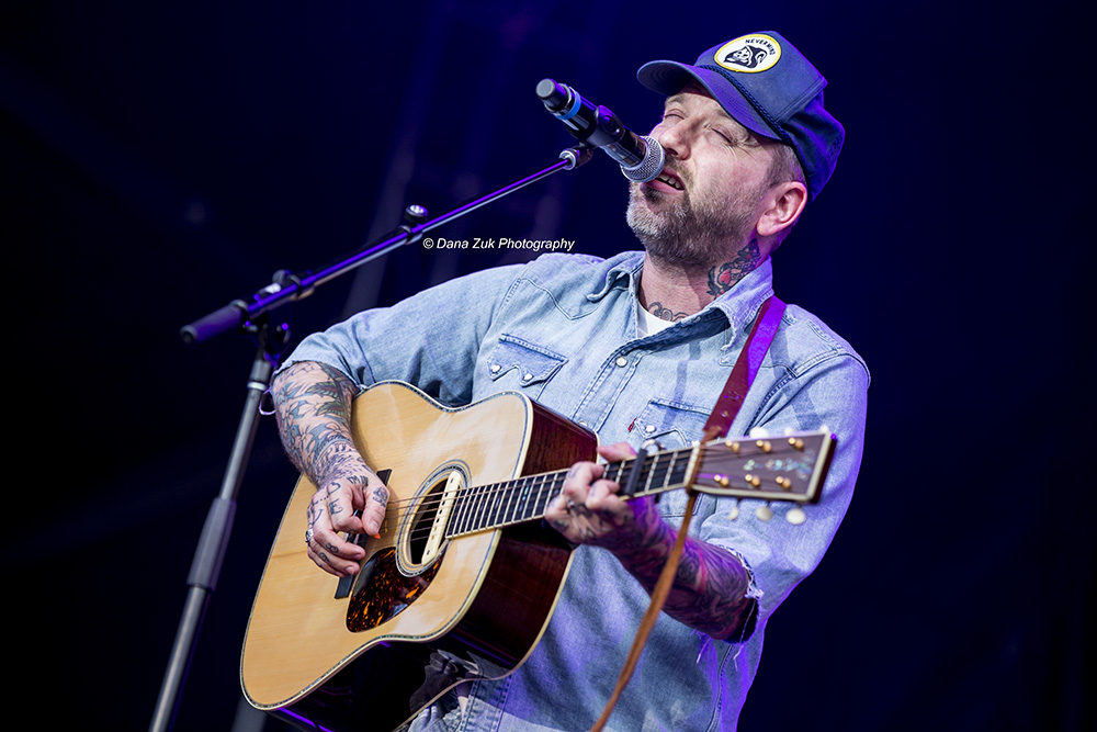 CITY & COLOUR