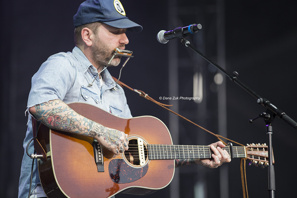 CITY & COLOUR
