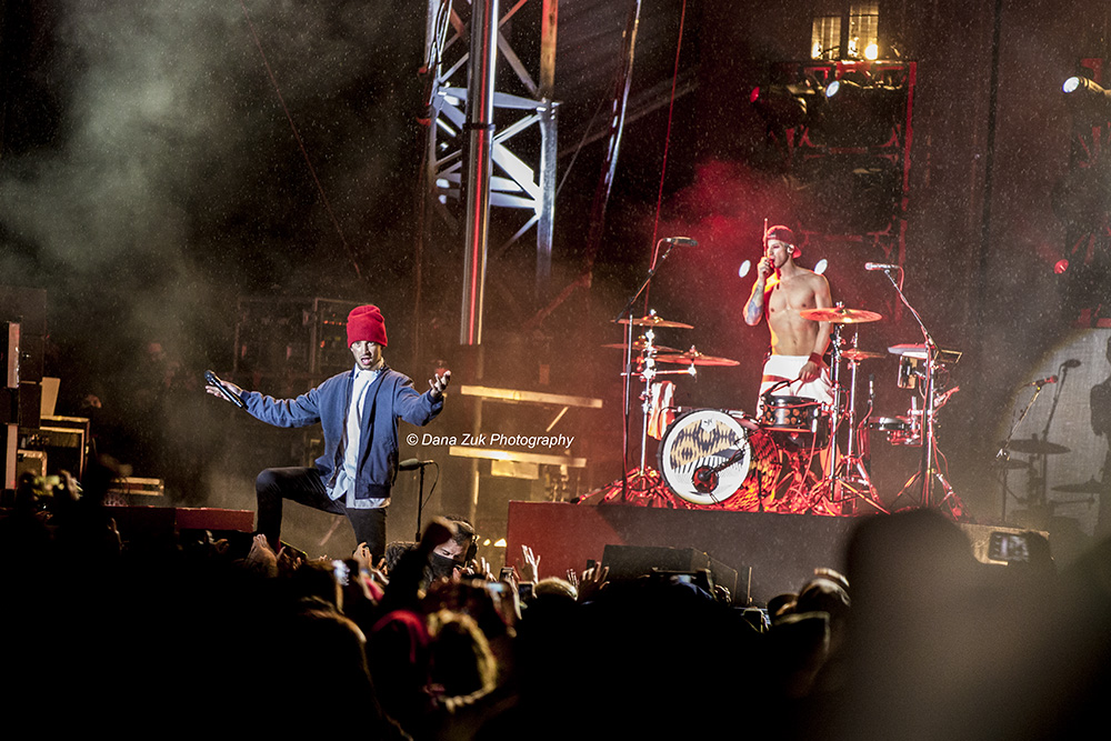 TWENTY ONE PILOTS