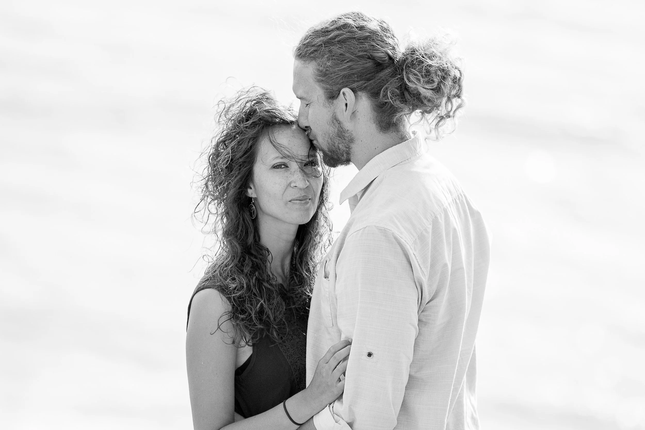 la-jolla-glider-point-torrey-pines-anniversary-session-true-loves-kiss-san-diego-photographer-sophia-elizabeth (35 of 181).jpg