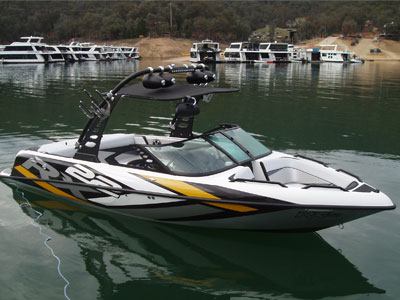Ski Boat and Wakeboard Boats