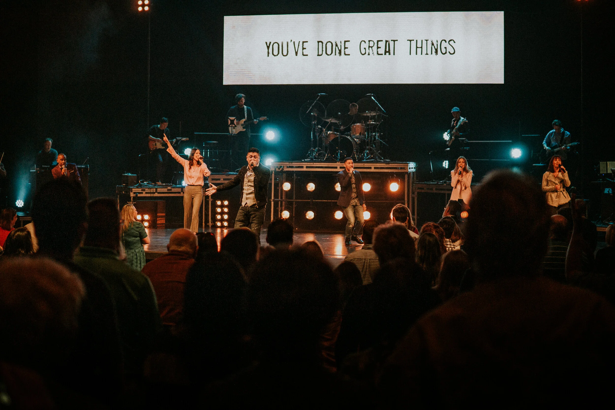 2019-04-20-9297-SCG_EasterFirstService.jpg