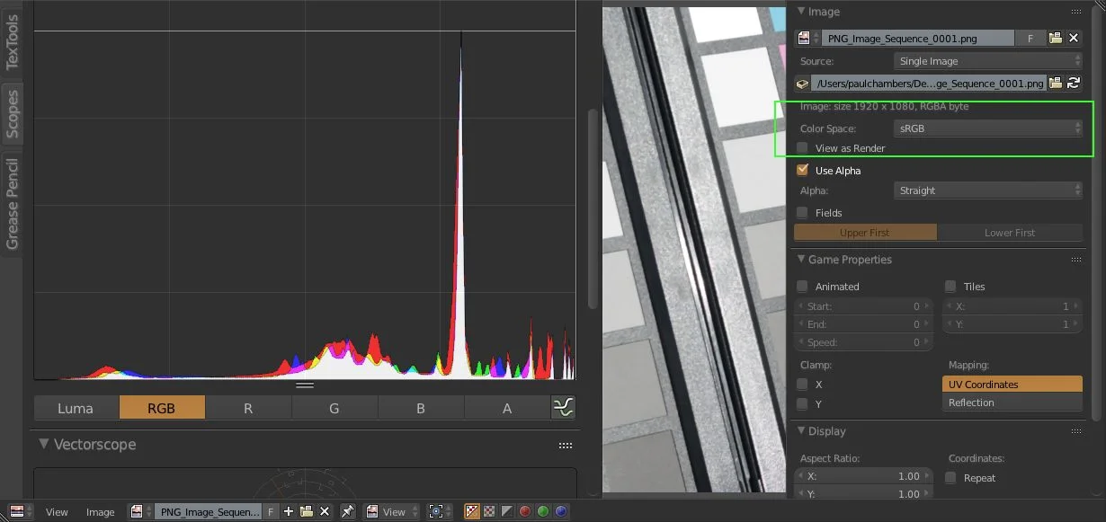 A histogram view of the PNG with the default sRGB Color Transform.