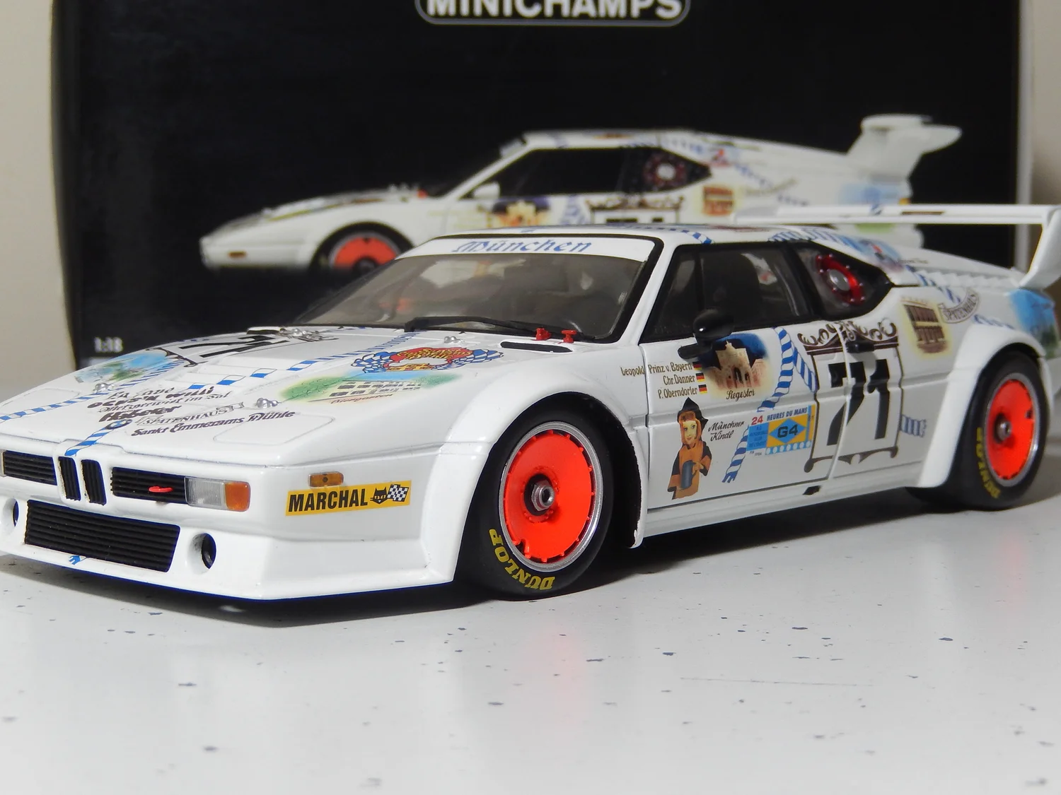 BMW M1 model by minichamps 1:18 scale — CS-DIECAST-TUNING