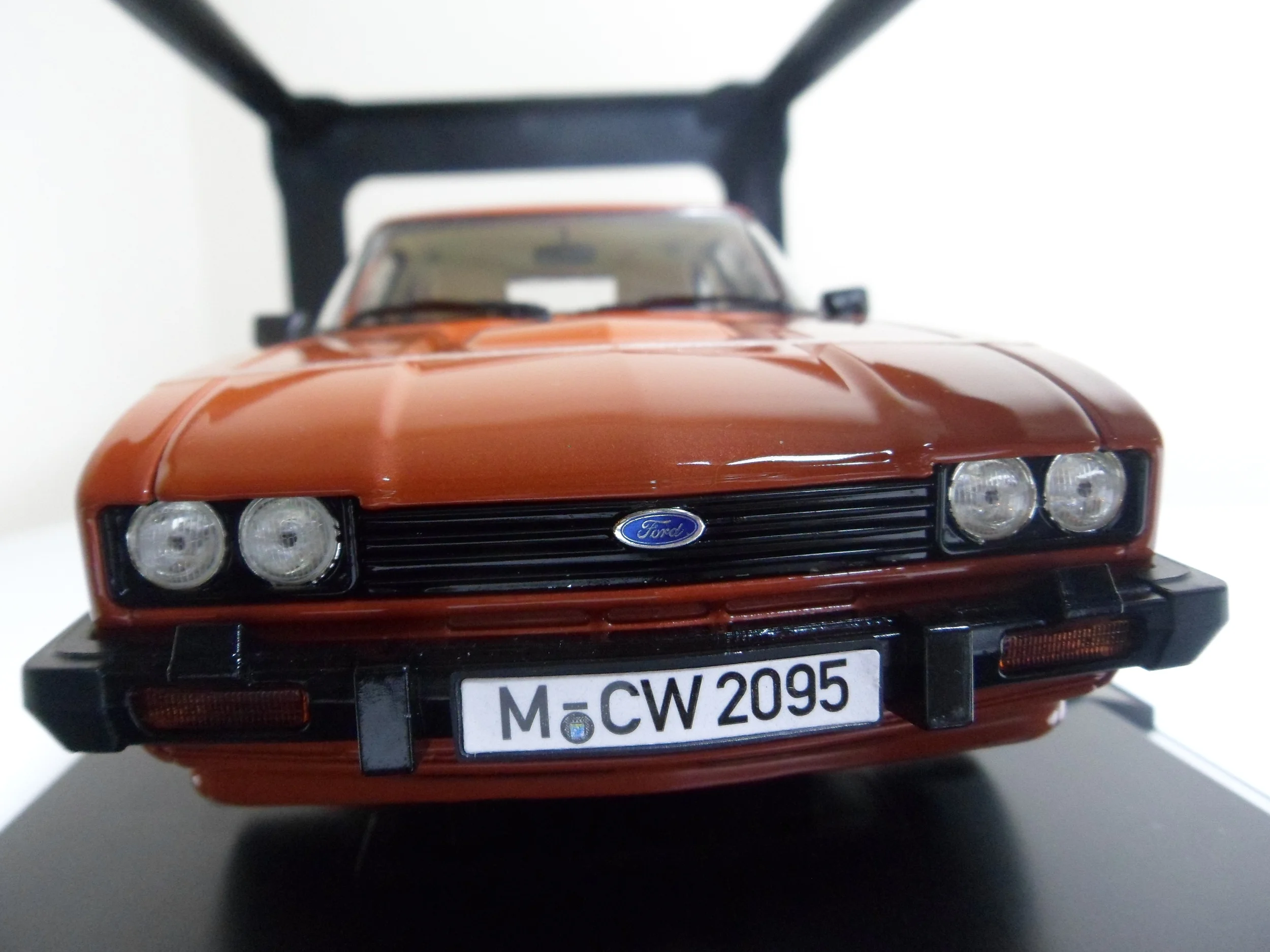 norev 1 18 scale models