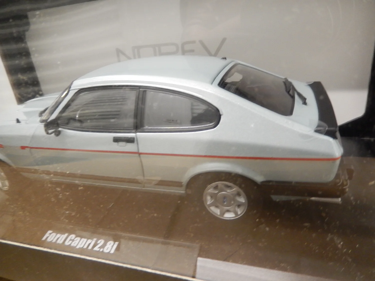 Pare-chocs Avant Miniature Ford Capri MKIII 2.8 1978 Norev 1/18 - Occasion