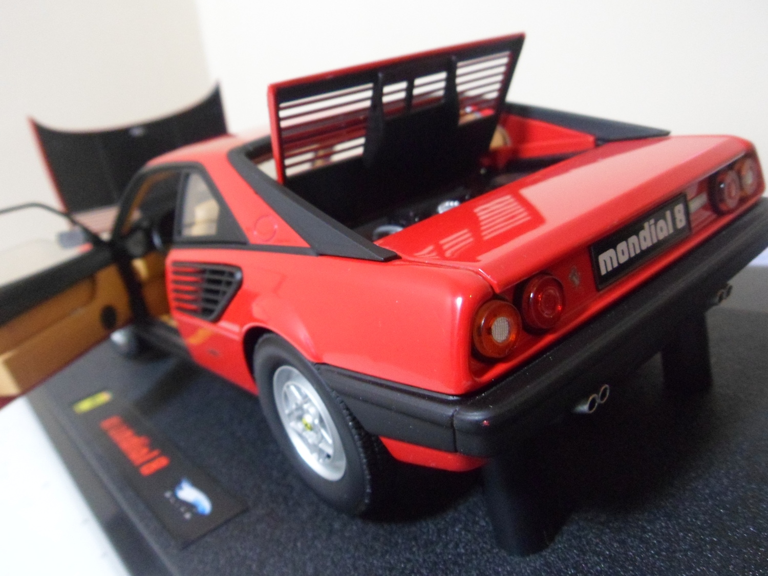FERRARI MONDIAL 8 COUPE 60TH RELAY VERSION MATTE RED 1:18 by HOT WHEELS ELITE