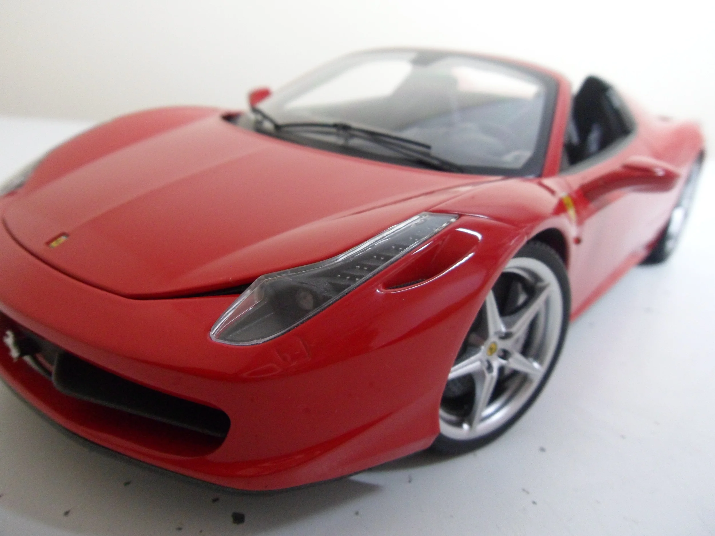 ホットウィール　エリート　フェラーリ　458 イタリア　スパイダー Amazon.com: Ferrari 458 Italia Spider Matt Black Elite