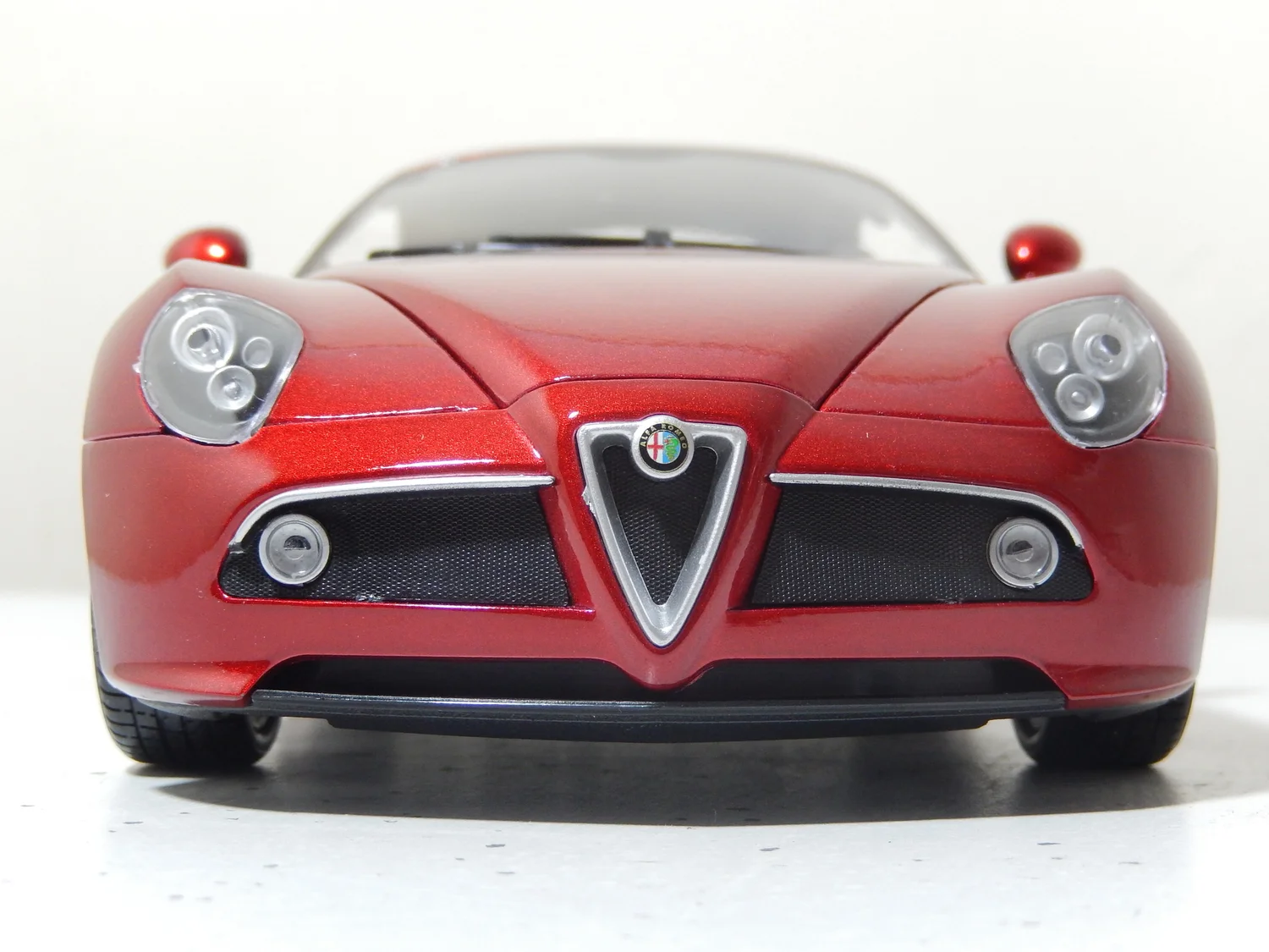 Alfa Romeo 8C Competizone 1:18 scale metallic paint — CS-DIECAST