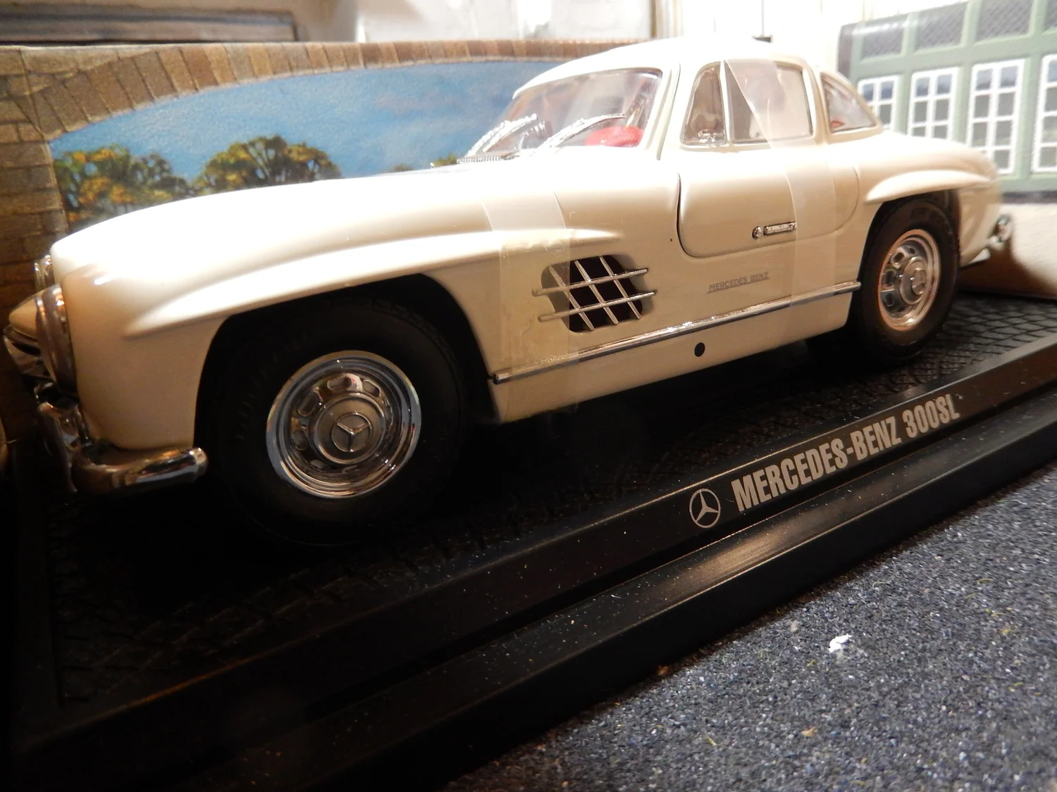 Mercedes Benz 300SL by Kyosho 1:18 scale model boxed — CS-DIECAST