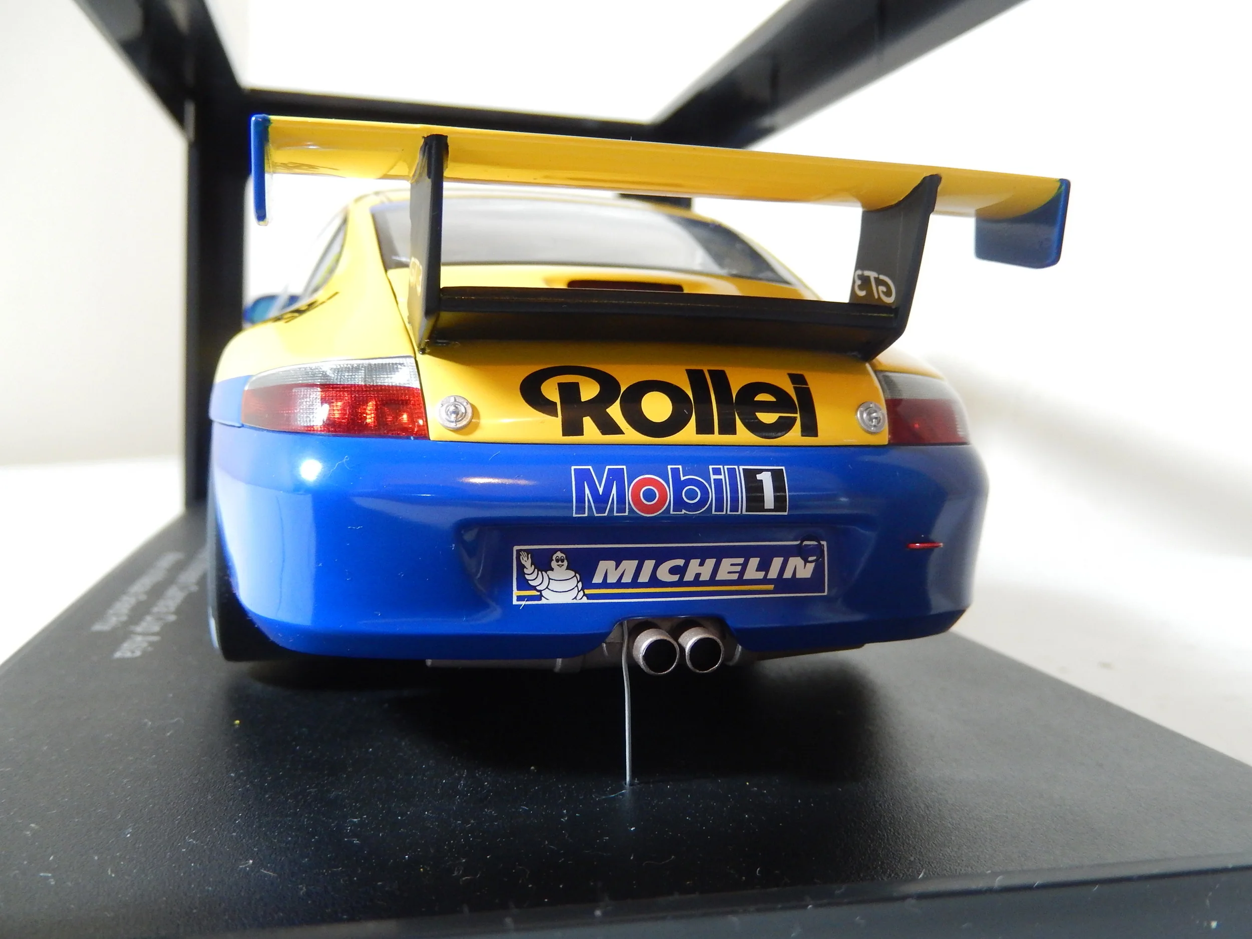 Porsche 911 996 GT3 Autoart 1/18 - Asian Carrera Cup 2004