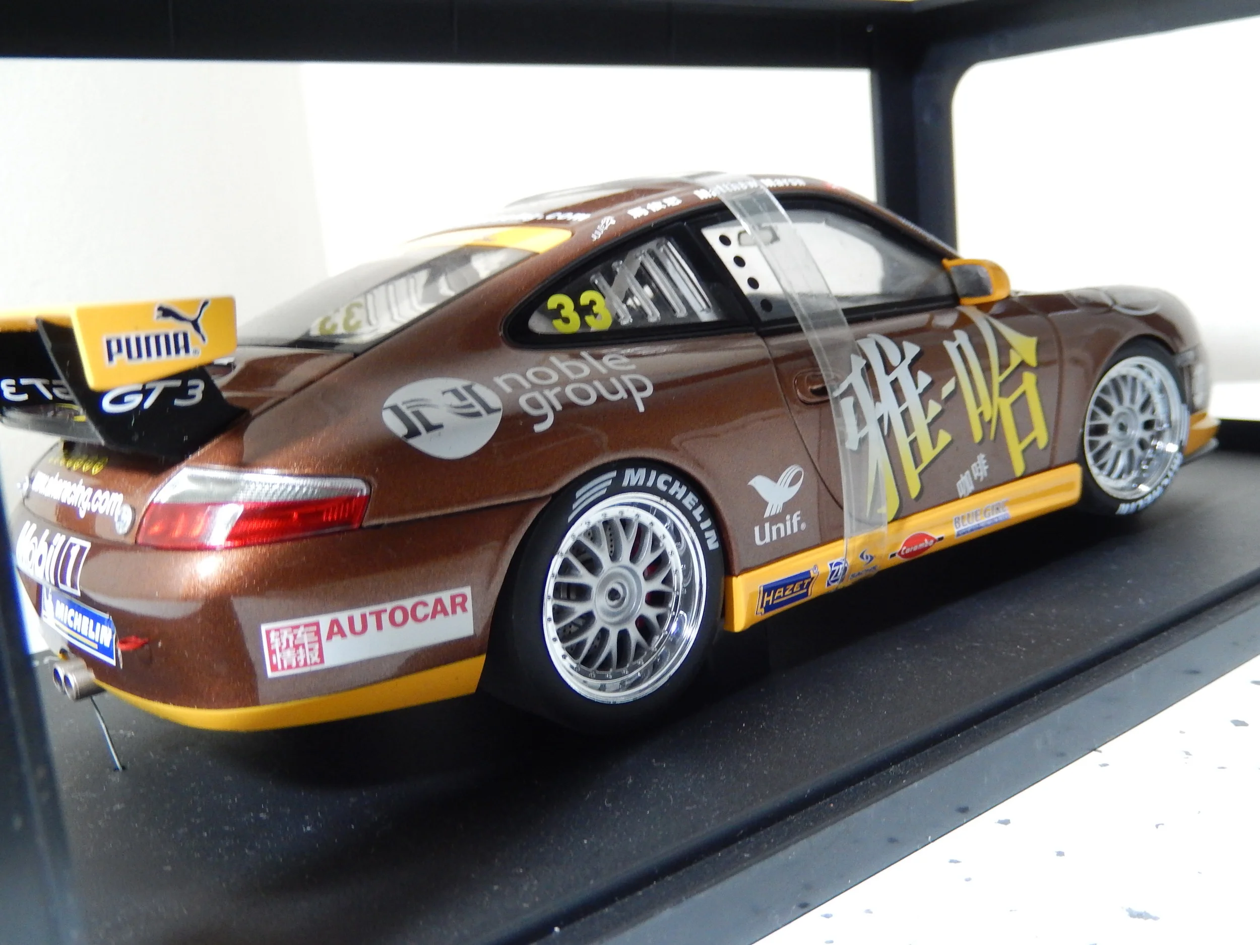 1/18 Porsche 911 997 GT3 Cup #98 Bloomberg AutoArt