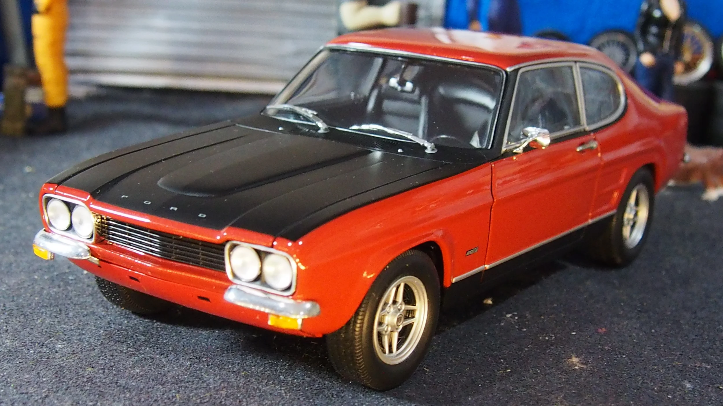 MK1 ford capri RS 2600 by minichamps 1:18 scale — CS-DIECAST