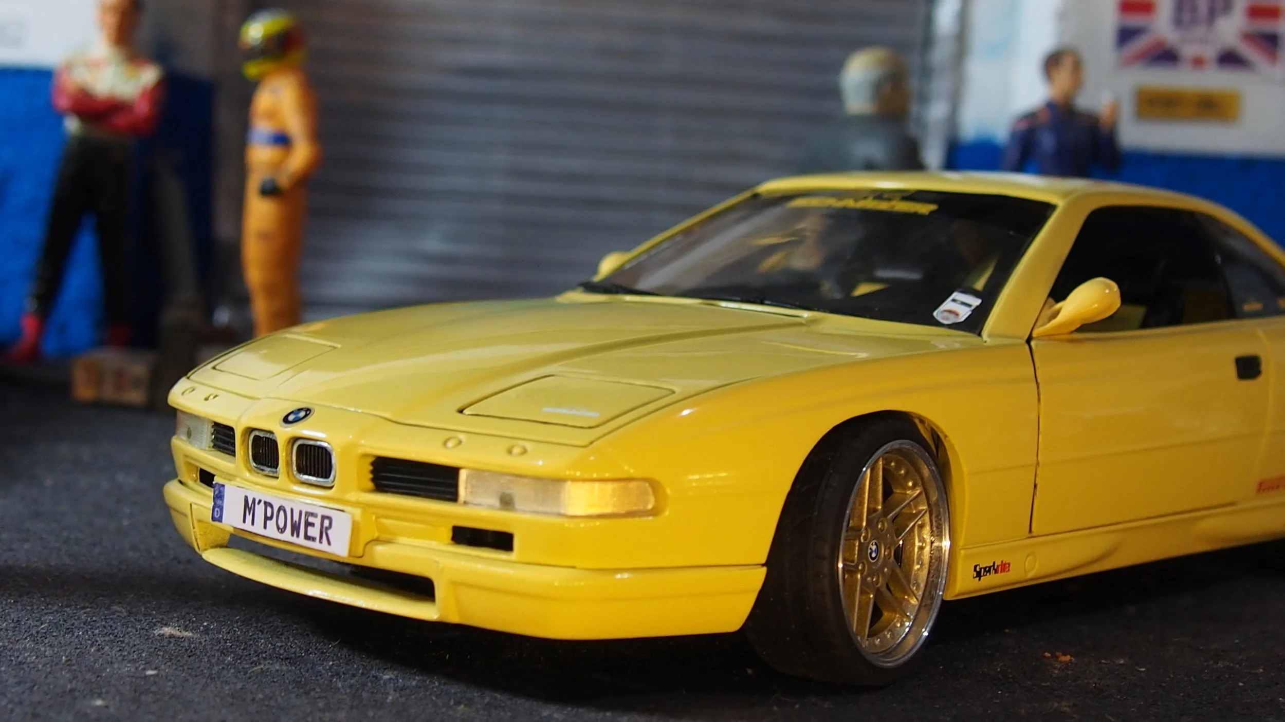 bmw 1 18 scale models