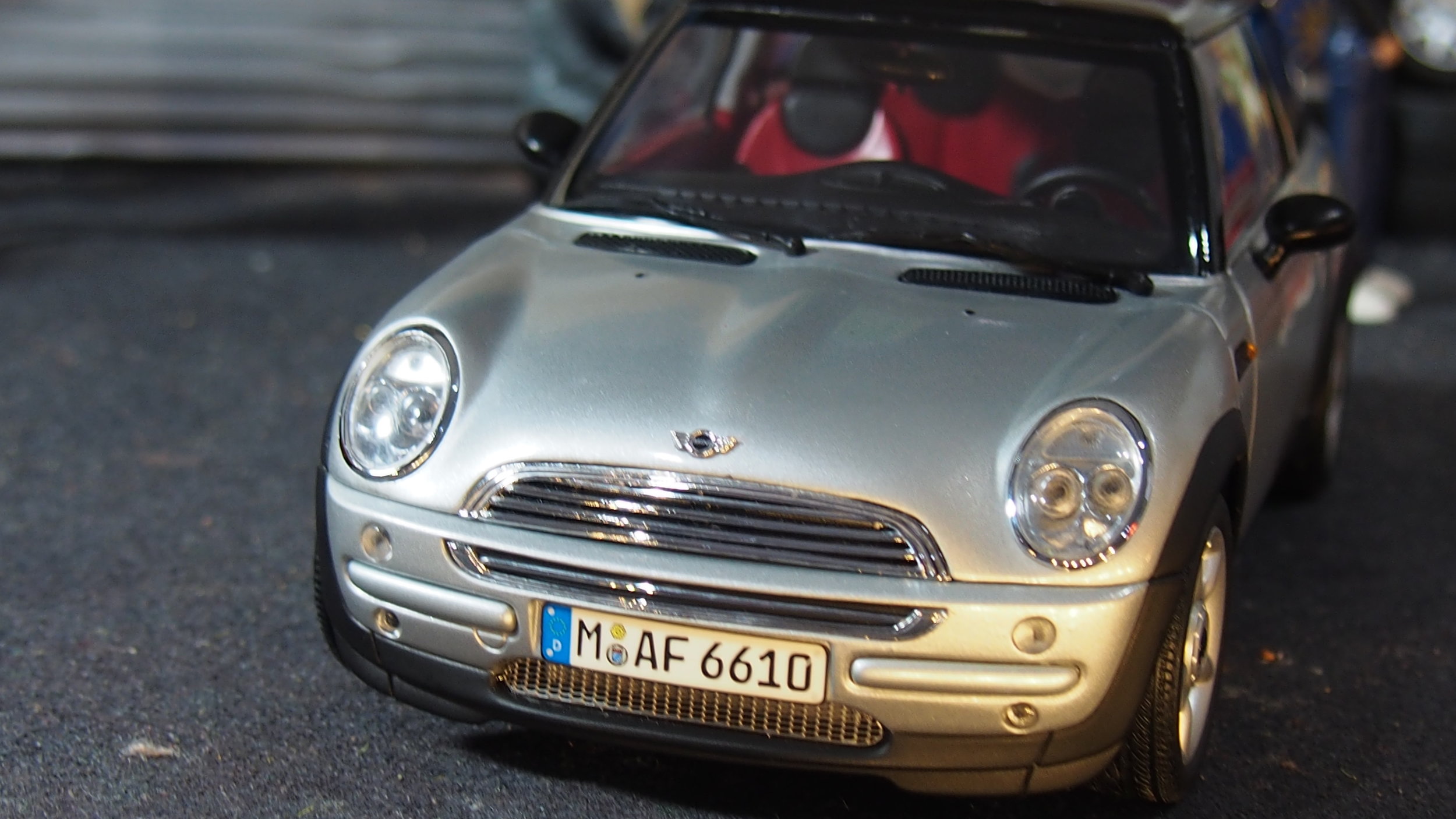 BMW mini cooper by Kyosho ,boxed 1:18 scale — CS-DIECAST-TUNING BMW mini cooper by Kyosho ,boxed 1:18 scale — CS-DIECAST-TUNING