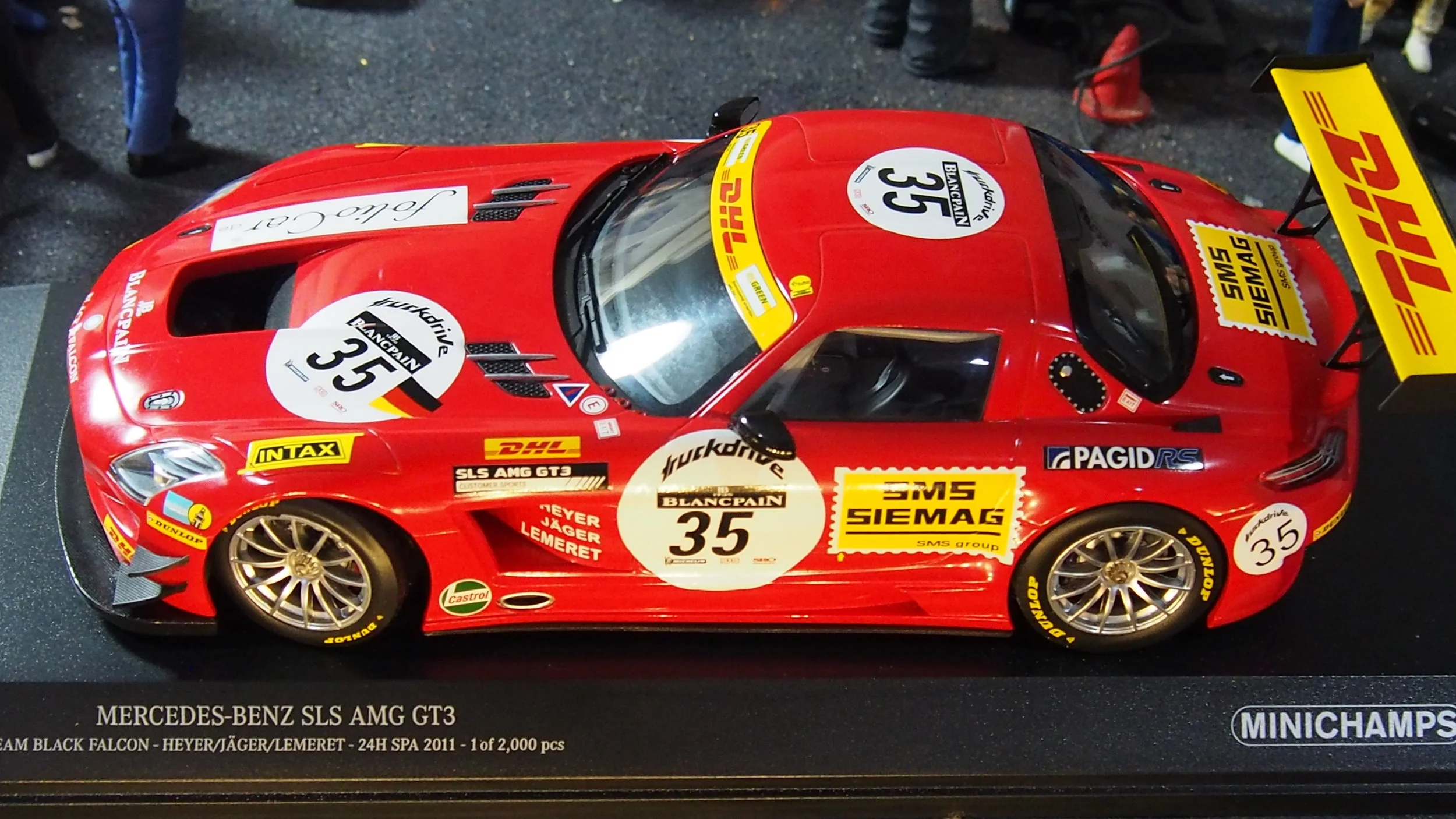 1/18 MINICHAMPS メルセデス・ベンツ SLS AMG GT3 s-l400.jpg