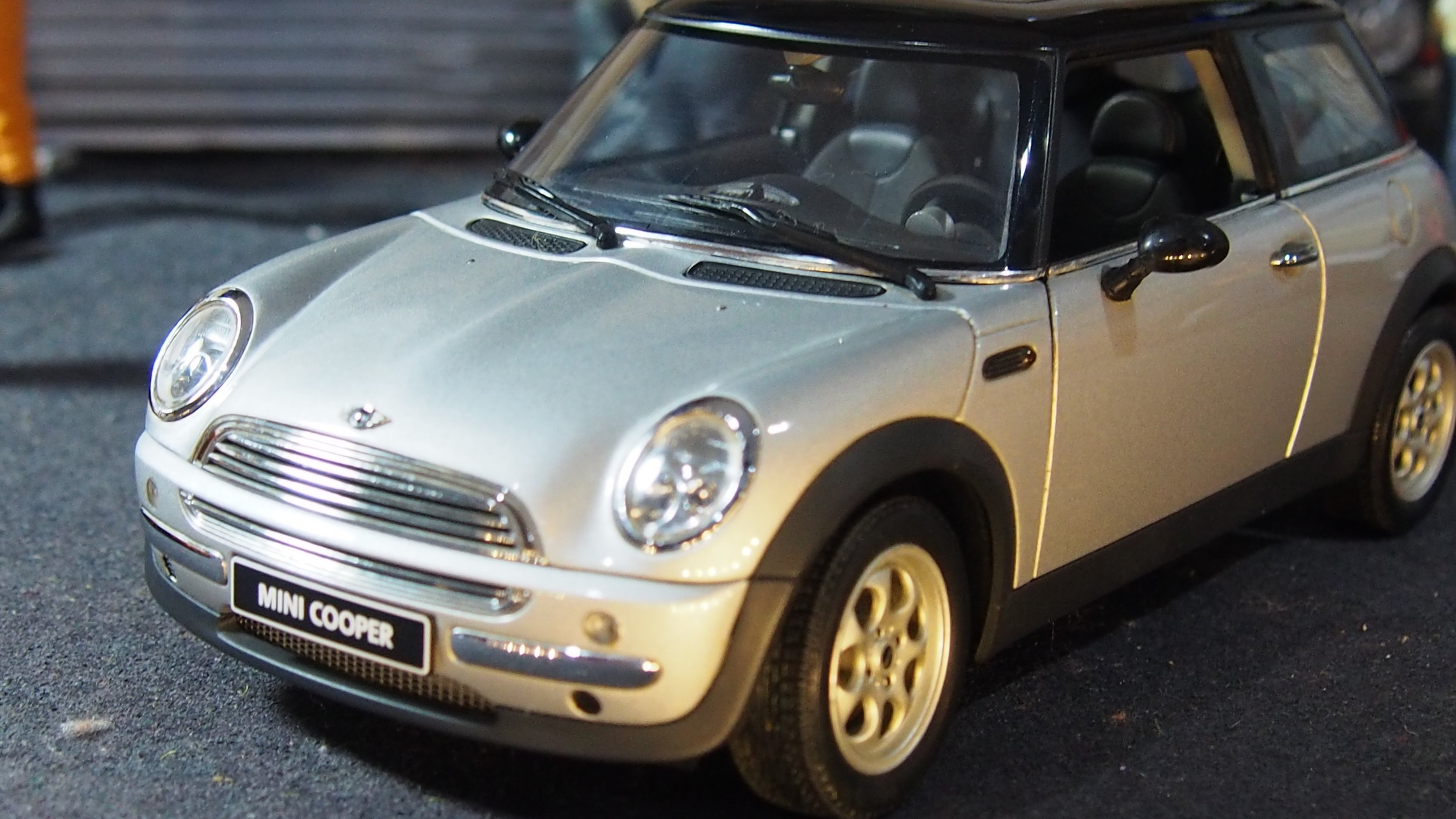 BMW Mini Cooper various models By AutoArt 1:18 scale boxed — CS