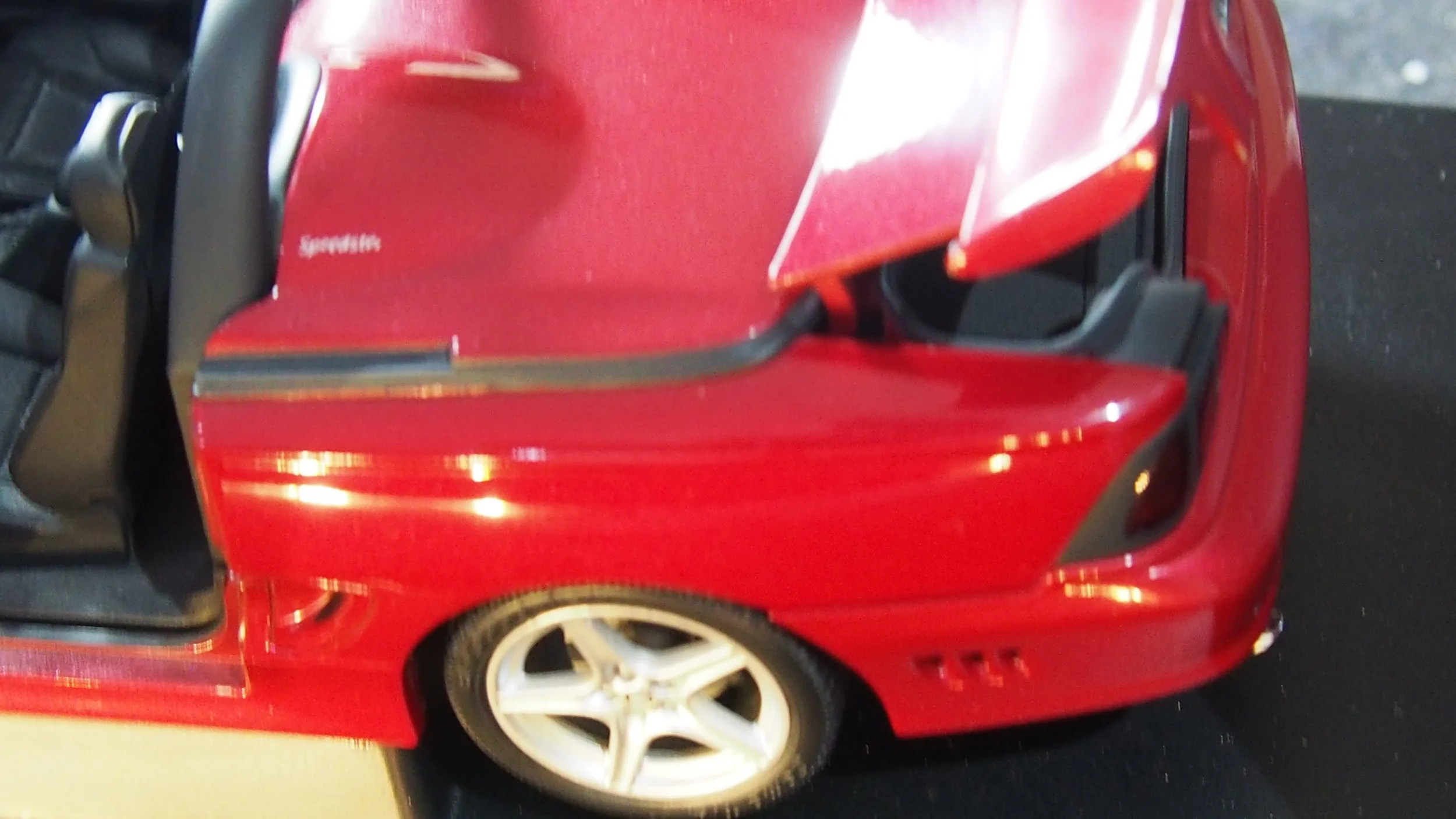 AUTOart 1/18 Ford Mustang Saleen S351 Convertible 1998 – Rouge – Occasion (antenne Manquante)