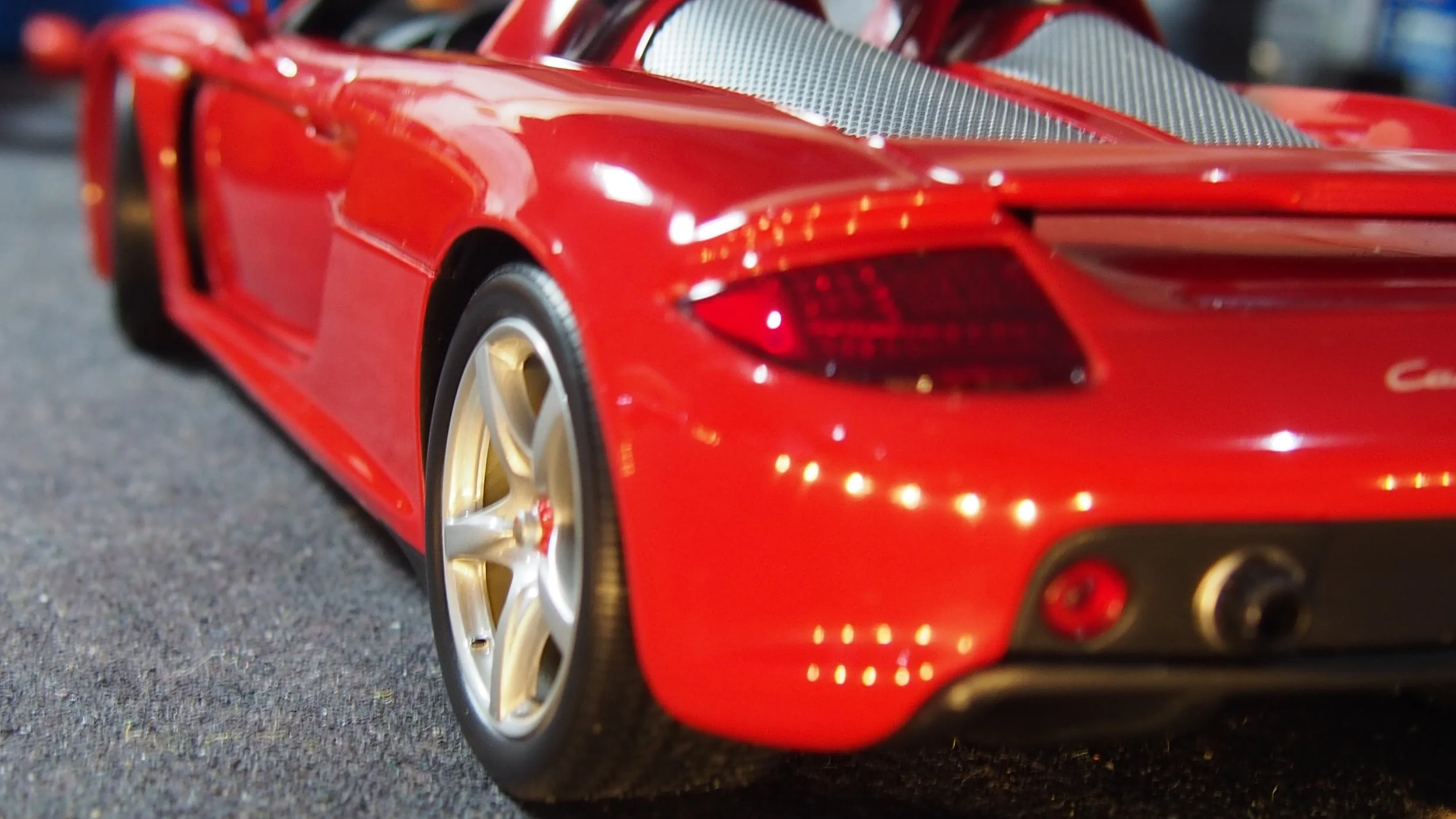 Porsche carrera GT model by minichamps 1:18 scale — CS-DIECAST-TUNING