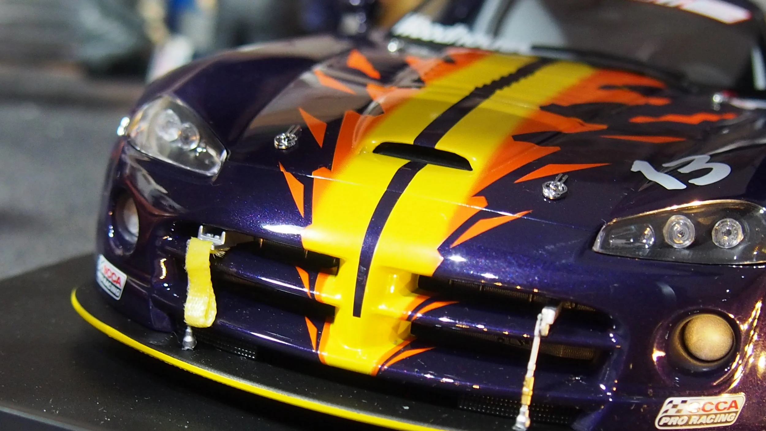 dodge viper 1 18 diecast cars