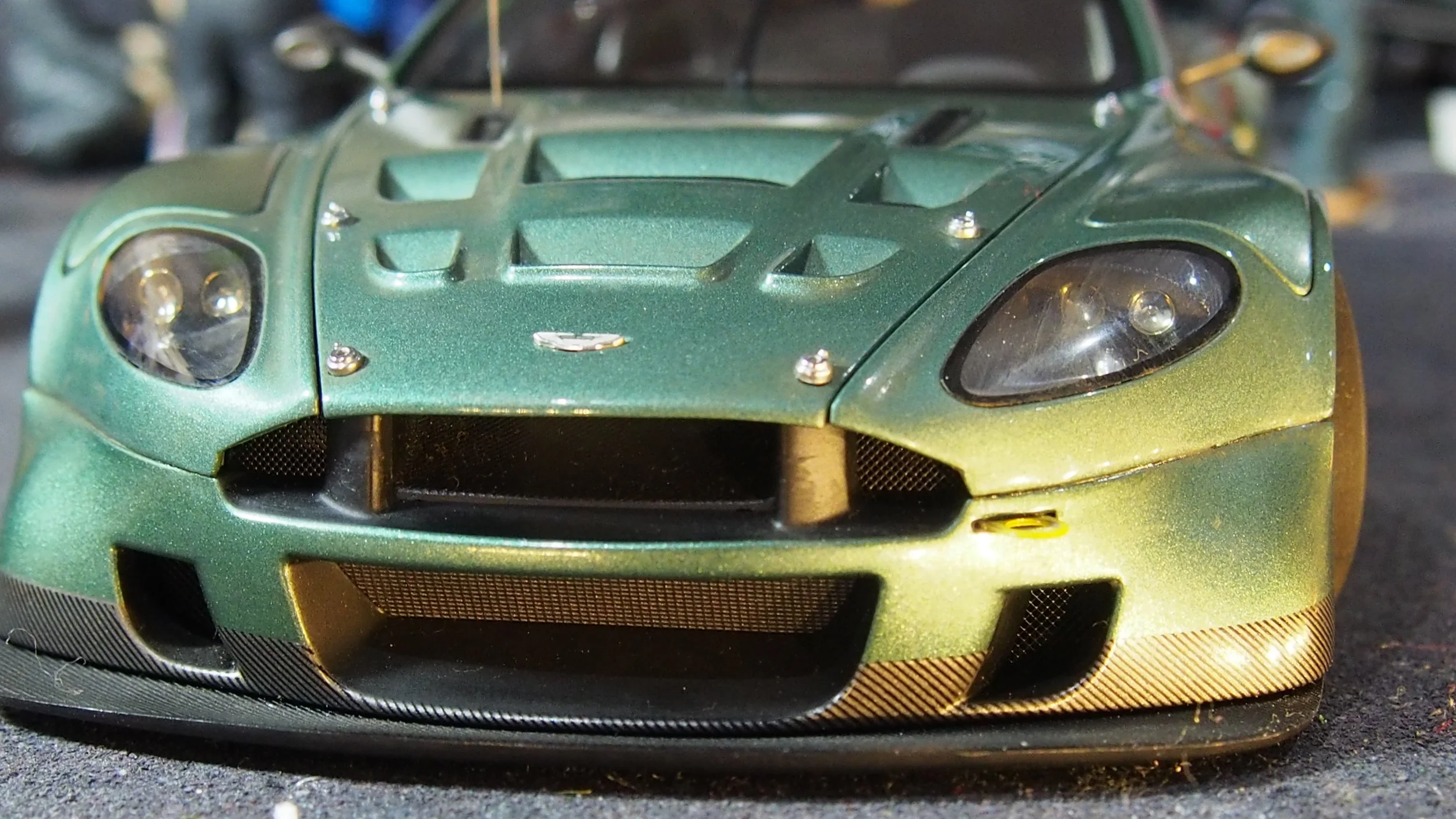 Aston Martin DB9 24HR Le Mans 2005 model 1:18 scale by AutoArt