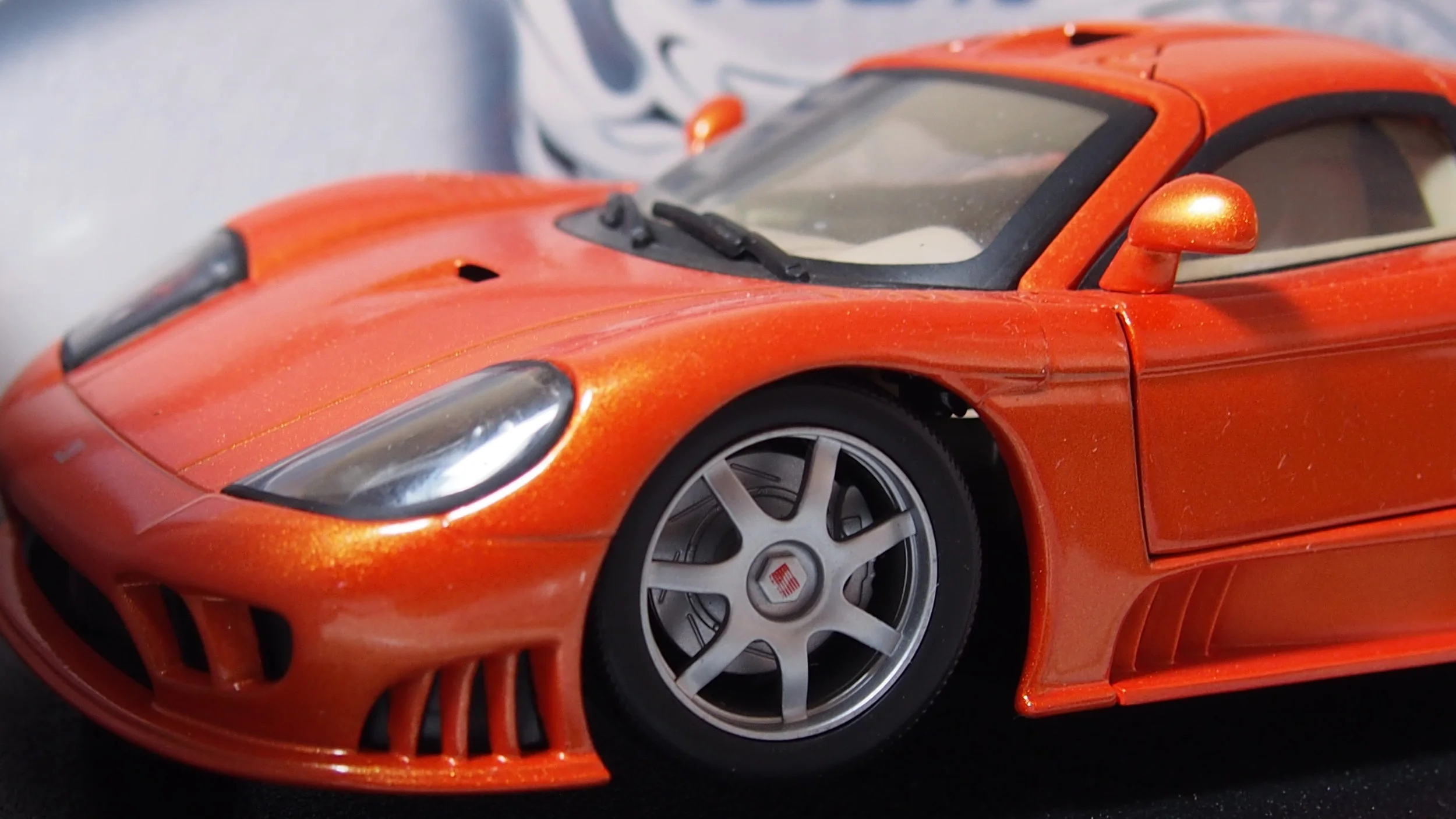 Saleen S7 by hotwheeels boxed 1:18 scale — CS-DIECAST-TUNING