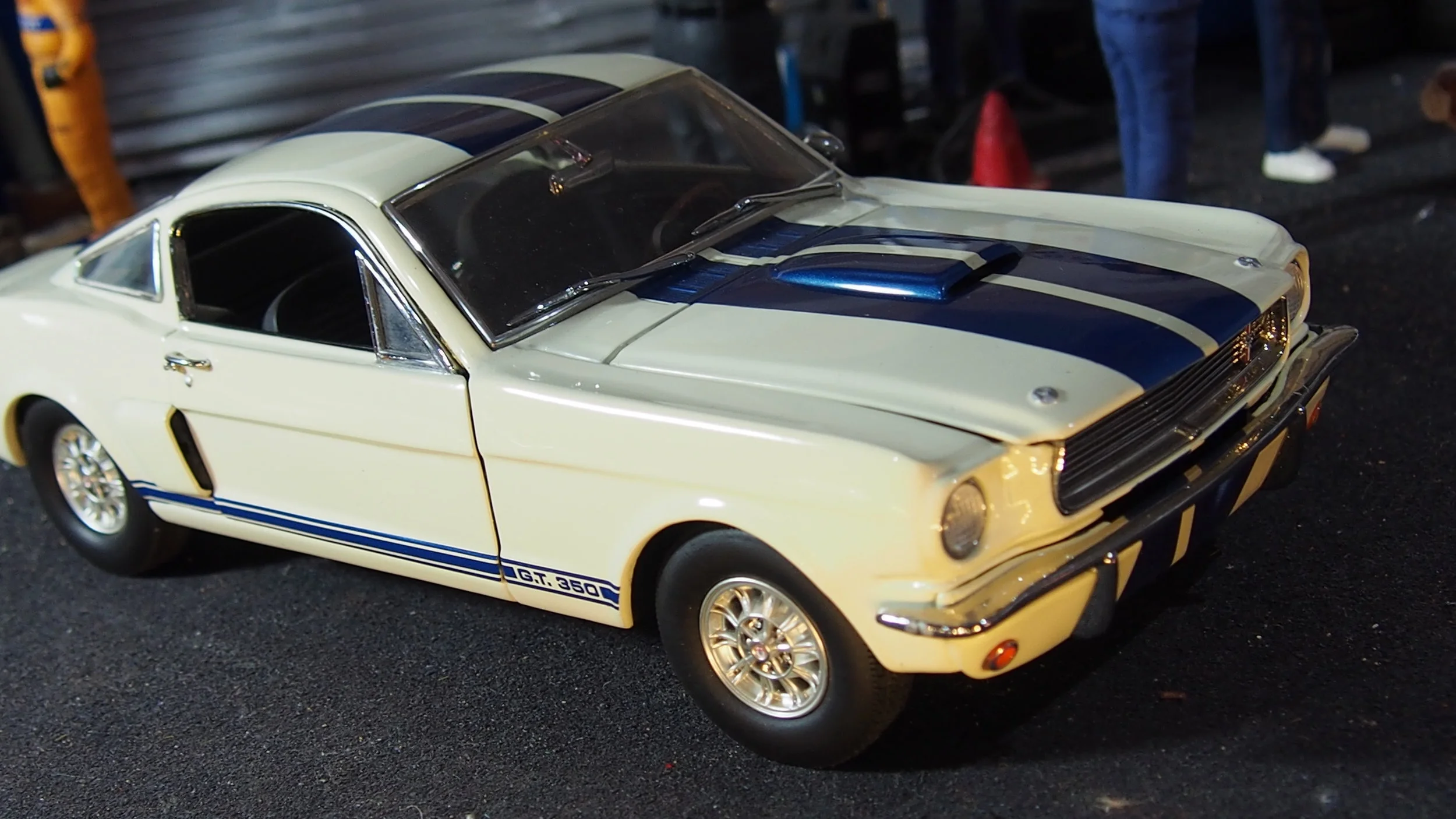 Shelby GT350 1966 model by Exact detail Replicas boxed 1:18