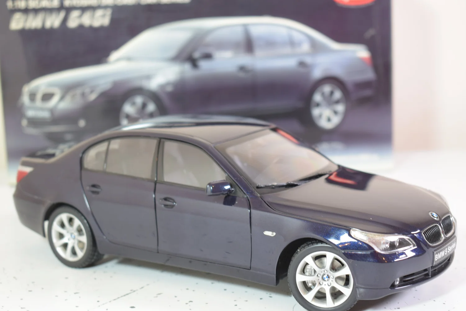 BMW 545i by kyosho boxed 1:18 scale — CS-DIECAST-TUNING