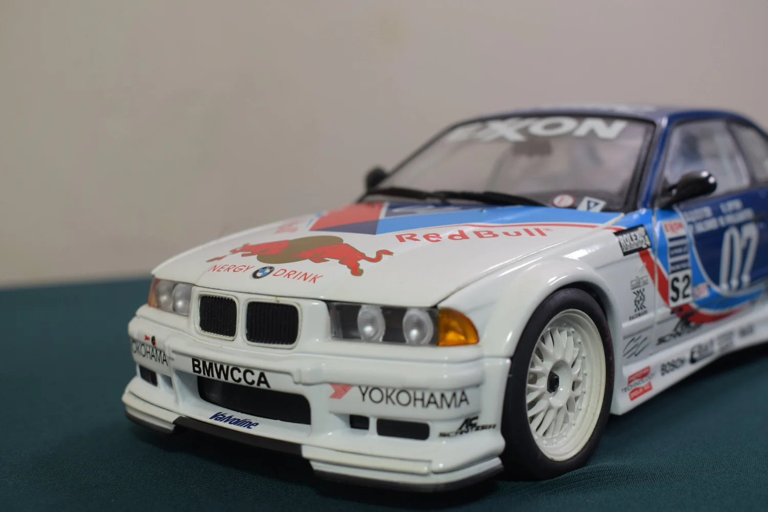 UTモデル　1/18　BMW　E36M3-GTR　ストリート仕様　少しカスタム UTモデル 1/18 BMW E36M3-GTR ストリート仕様 少しカスタム UT