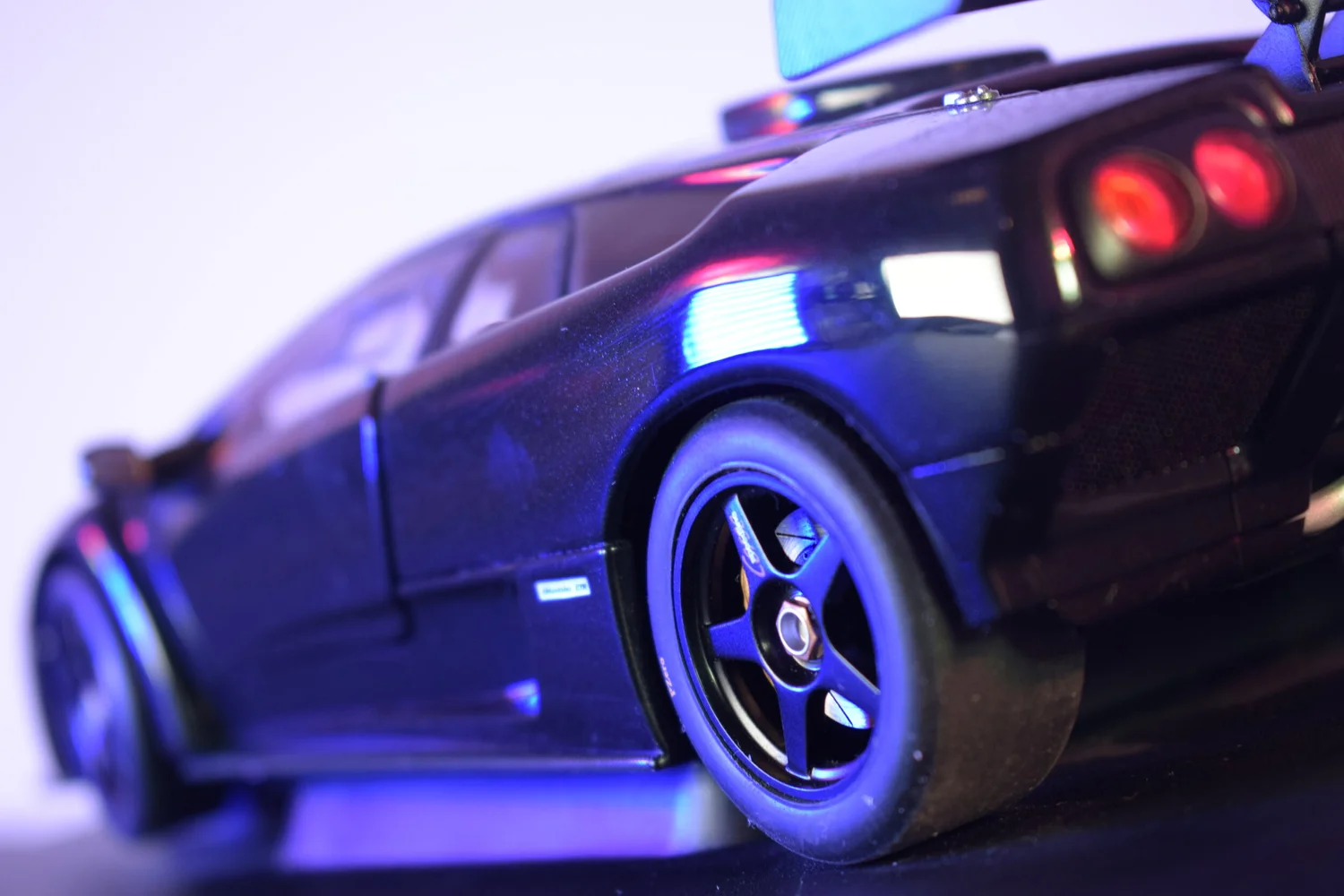 Lamborghini Diablo GTR 1:18 scale boxed by AutoArt — CS