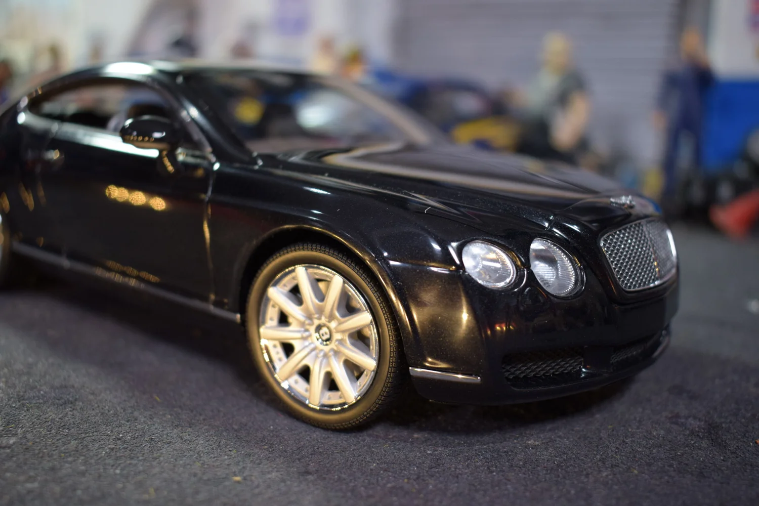 Bentley Continental GT by minichamps boxed 1:18 scale — CS