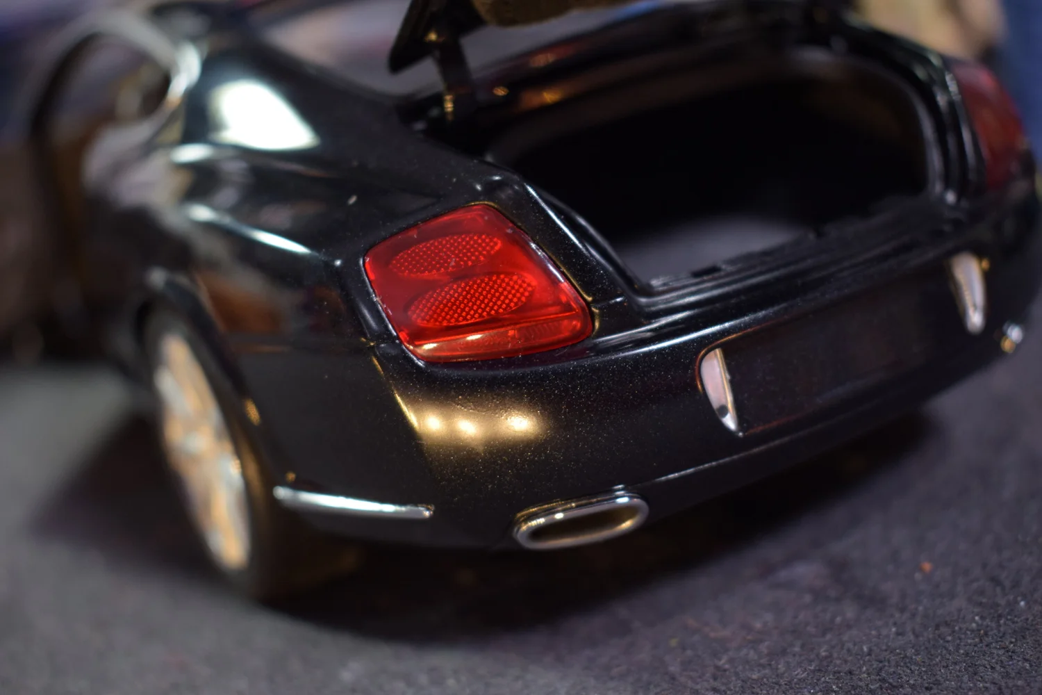 Bentley Continental GT by minichamps boxed 1:18 scale — CS