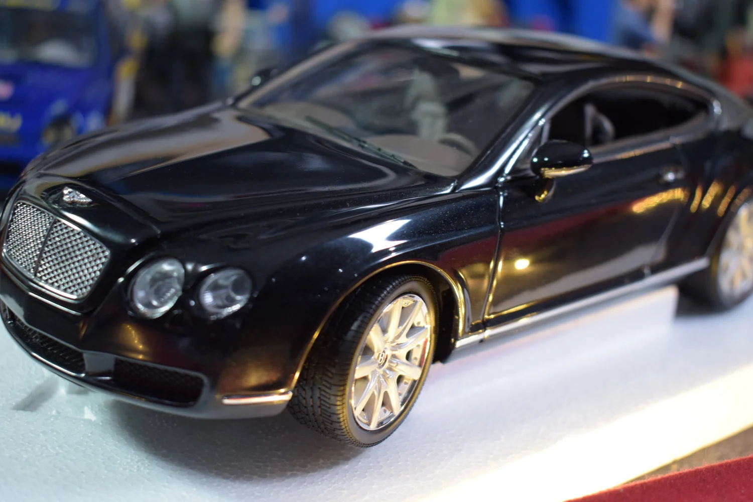 Bentley Continental GT by minichamps boxed 1:18 scale — CS