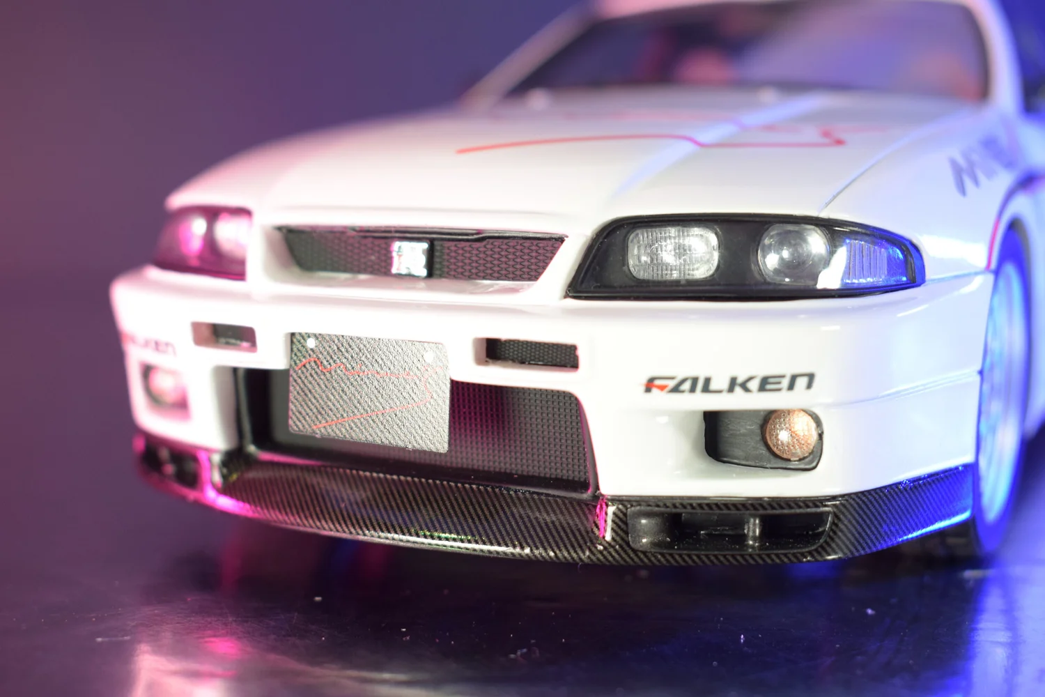 Nissan skyline GT-R (R33) Mines New Boxed BY Otto Models 1:18