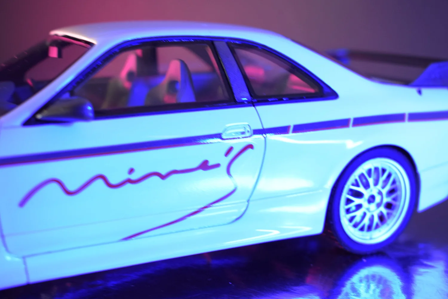 Nissan skyline GT-R (R33) Mines New Boxed BY Otto Models 1:18